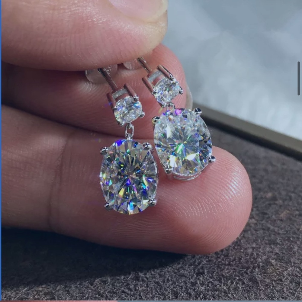 New 925 Silver Oval Shape Sapphire Drop Earrings - Picture 3 of 6